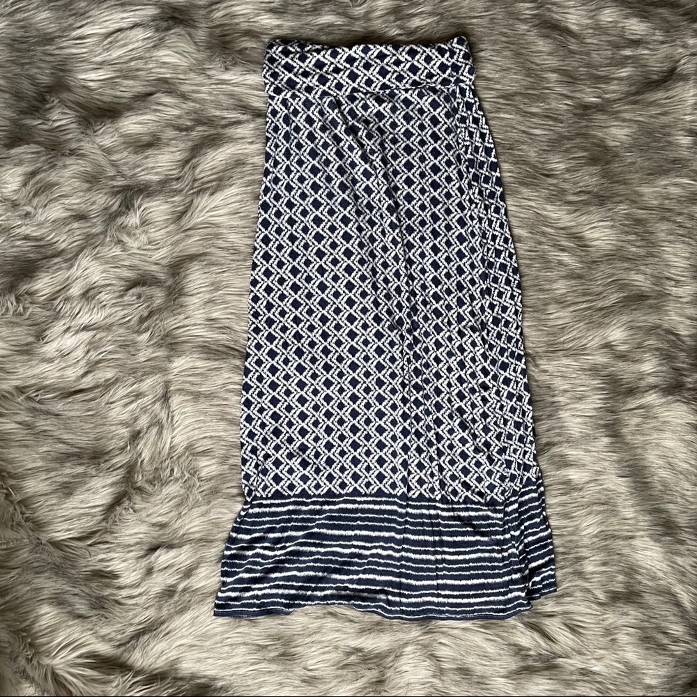 Max Studio Maxi skirt
